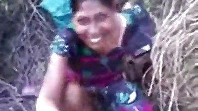 haryanvi Dorp Vrouwen roshani neuken in khet door mohan