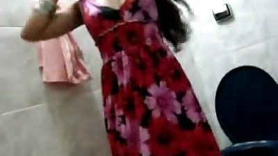 Desi babe selftaken video in her bathroon