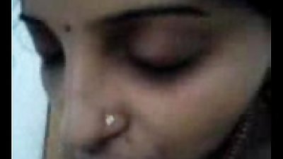 busty بھارتی لڑکی دیتا ہے سر