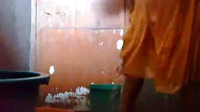 maduro india Bhabhi en ducha