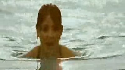 anushka Sharma Dans bikini