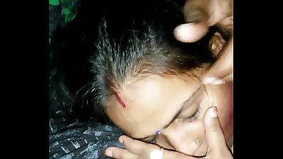 saveetha bhabhi dengan tetangga anak laki-laki berciuman n blowjobhd