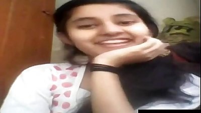Niedlich Mädchen liebkost Titten Webcam