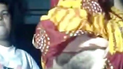 भारतीय पति और पत्नी बेनकाब पर कैम