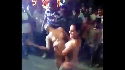 印度 裸体的 跳舞