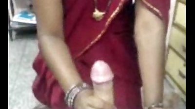 भारतीय पत्नी चूसना उसके नियोक्ता