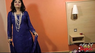 Sexy Indische babe rupali Bhabhi Titten AUSGESETZT