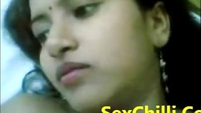Desi girl Sumita nude home made video