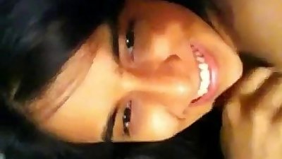 고독 아름다운 인도 여자 드 이 셀프 탄 동영상