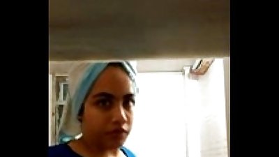 Tetona india chick selfshot Video después de ducha